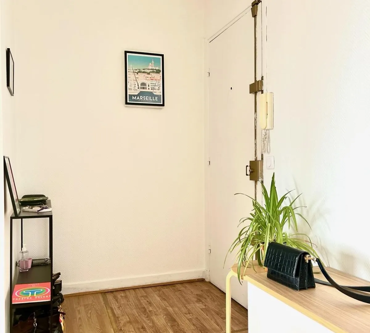 Chambre Tout Confort, Spacieuse, Calme Et Lumineuse Avec Balcon Apartment Paris